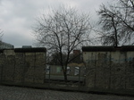 25186 Hole in old Berlin wall.jpg